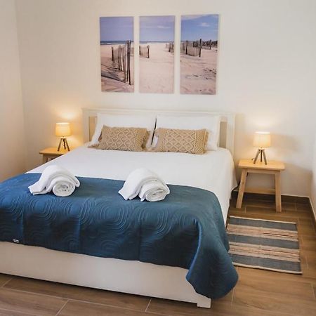 Lovely & Bright Renovated Apt. W/ Balcony In 라고스 외부 사진