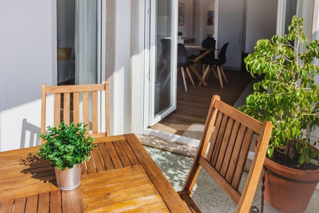 Lovely & Bright Renovated Apt. W/ Balcony In 라고스 외부 사진