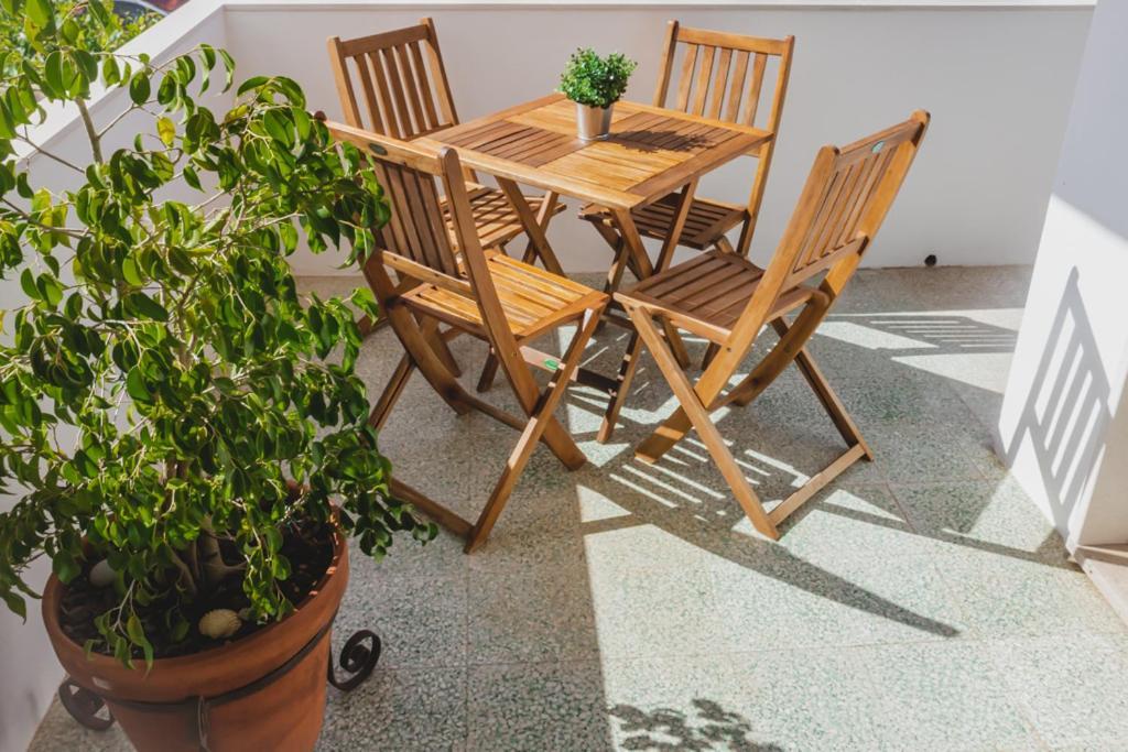 Lovely & Bright Renovated Apt. W/ Balcony In 라고스 외부 사진