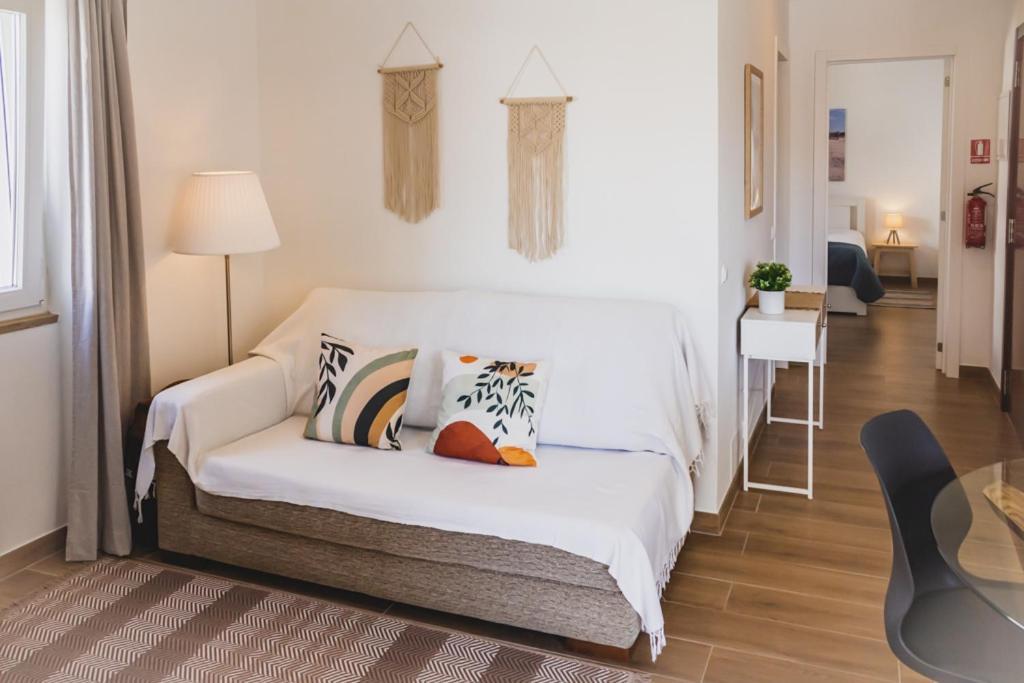 Lovely & Bright Renovated Apt. W/ Balcony In 라고스 외부 사진