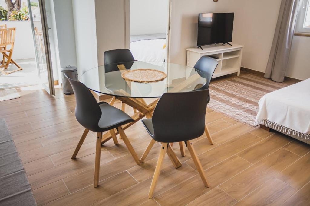 Lovely & Bright Renovated Apt. W/ Balcony In 라고스 외부 사진